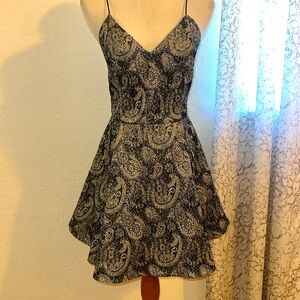 Like new Alice & Olivia paisley dress